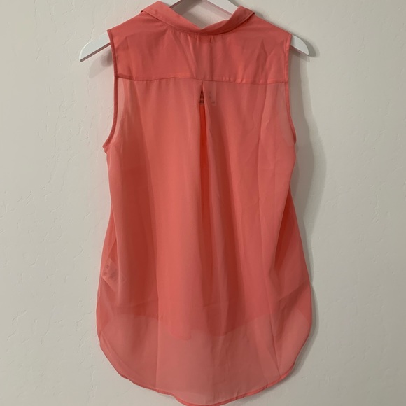 H&M Top - Picture 3 of 3